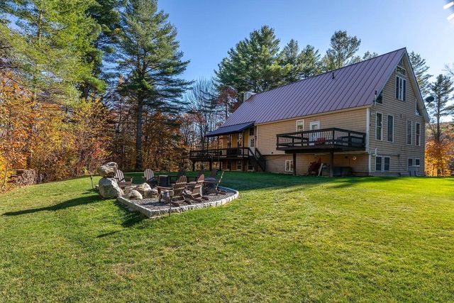 4427 West Hill Road South, Jamaica, VT 05343