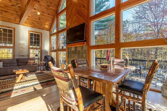 4427 West Hill Road South, Jamaica, VT 05343