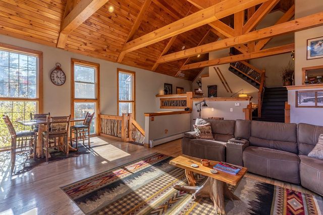 4427 West Hill Road South, Jamaica, VT 05343