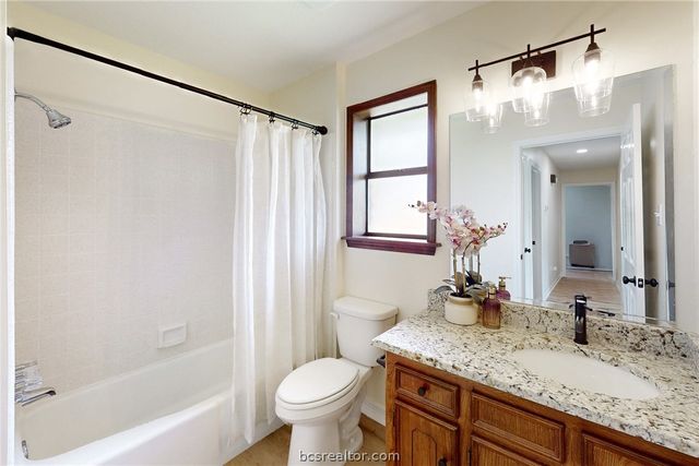 1713 Laura Lane, College Station, TX 77840