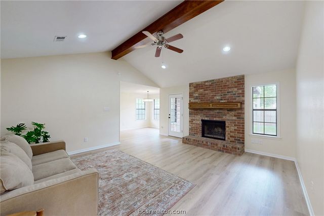 1713 Laura Lane, College Station, TX 77840
