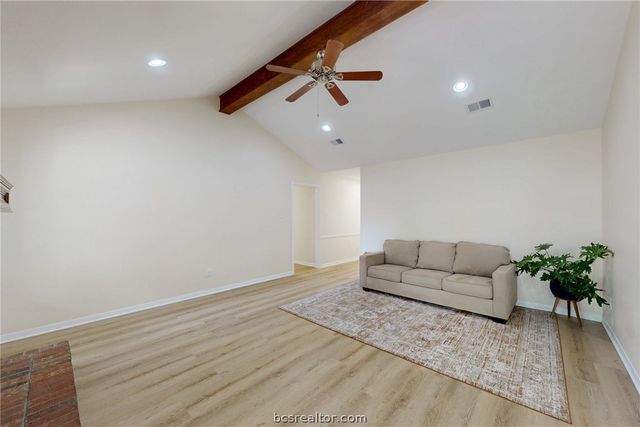 1713 Laura Lane, College Station, TX 77840