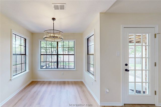 1713 Laura Lane, College Station, TX 77840
