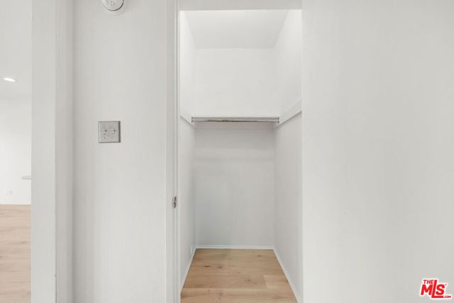 222 7th Street 301, Santa Monica, CA 90402