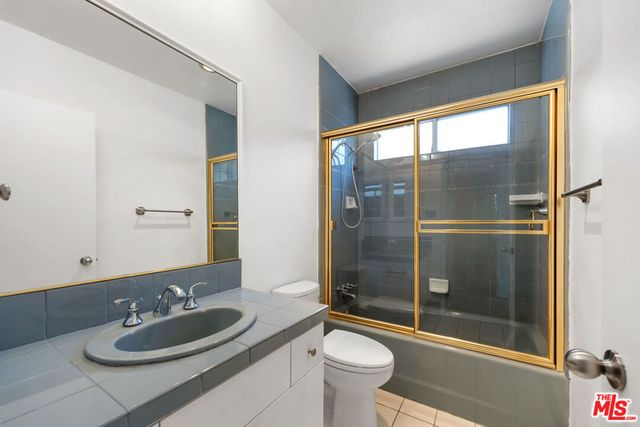 222 7th Street 301, Santa Monica, CA 90402