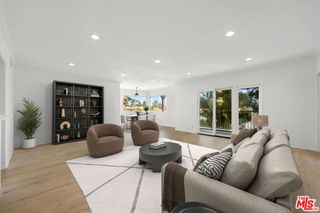 222 7th Street 301, Santa Monica, CA 90402