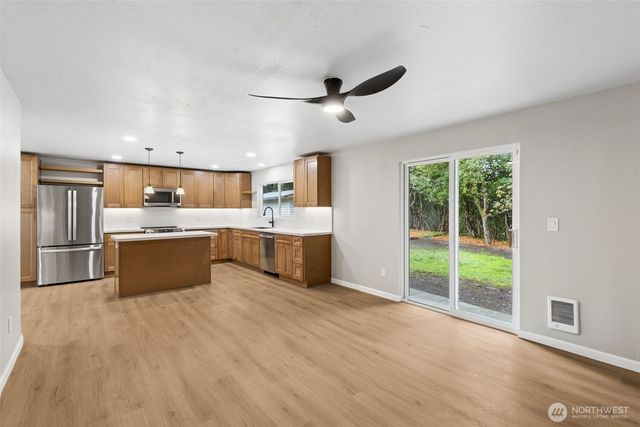 8930 Quinault Loop NE, Olympia, WA 98516