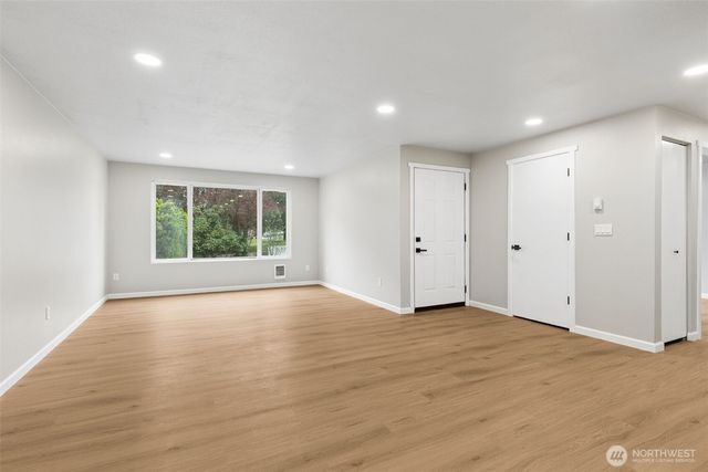 8930 Quinault Loop NE, Olympia, WA 98516