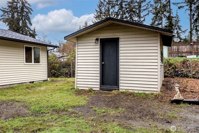 8930 Quinault Loop NE, Olympia, WA 98516