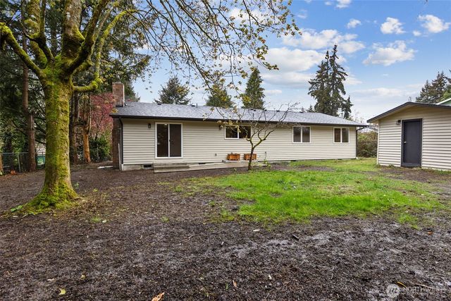 8930 Quinault Loop NE, Olympia, WA 98516