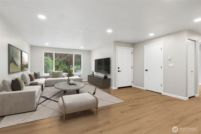 8930 Quinault Loop NE, Olympia, WA 98516