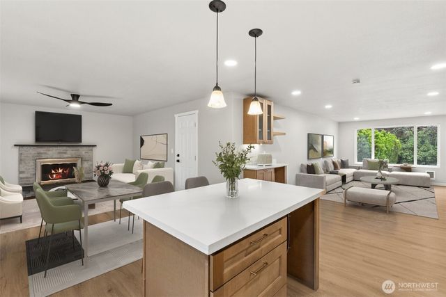 8930 Quinault Loop NE, Olympia, WA 98516