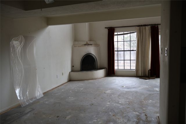 3079 Plaza Blanca Paloma Plaza, Santa Fe, NM 87507