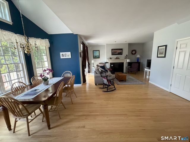 33 Old Field Hill Road 6, Southbury, CT 06488