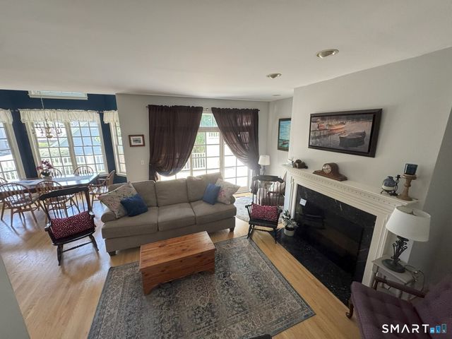33 Old Field Hill Road 6, Southbury, CT 06488