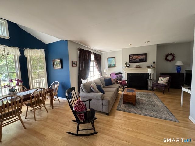 33 Old Field Hill Road 6, Southbury, CT 06488