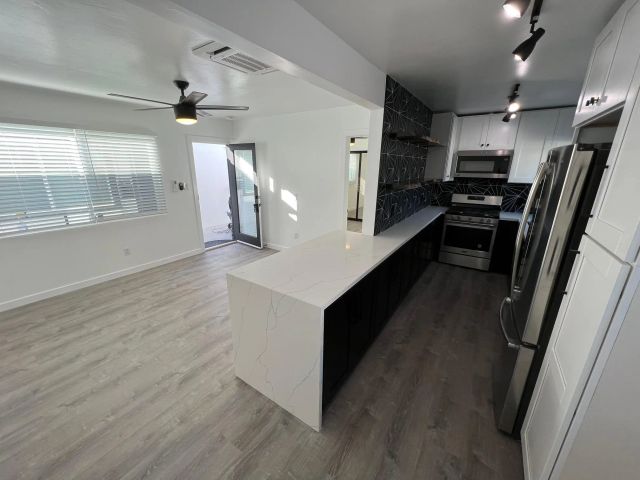 2019 Reed Ave., San Diego, CA 92109