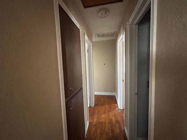 519 G St, Elgin, OK 73538