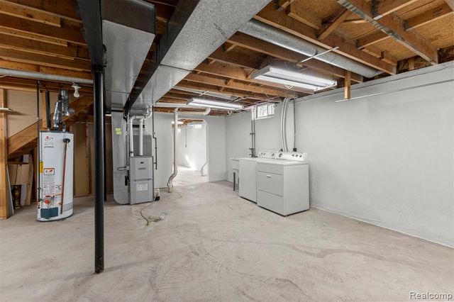 3376 Heritage Parkway, Dearborn, MI 48124