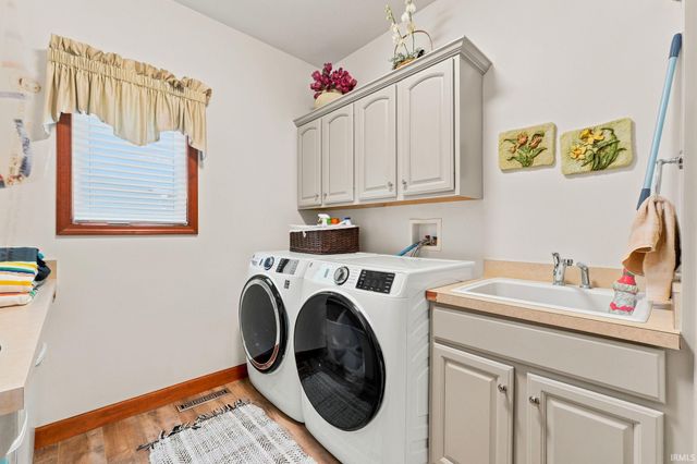 13283 Cedar Creek Drive, Middlebury, IN 46540