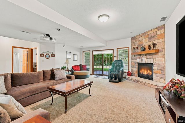 13283 Cedar Creek Drive, Middlebury, IN 46540