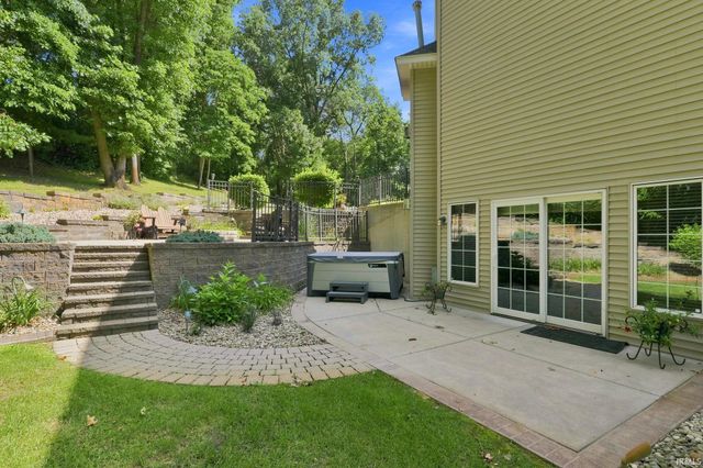 13283 Cedar Creek Drive, Middlebury, IN 46540
