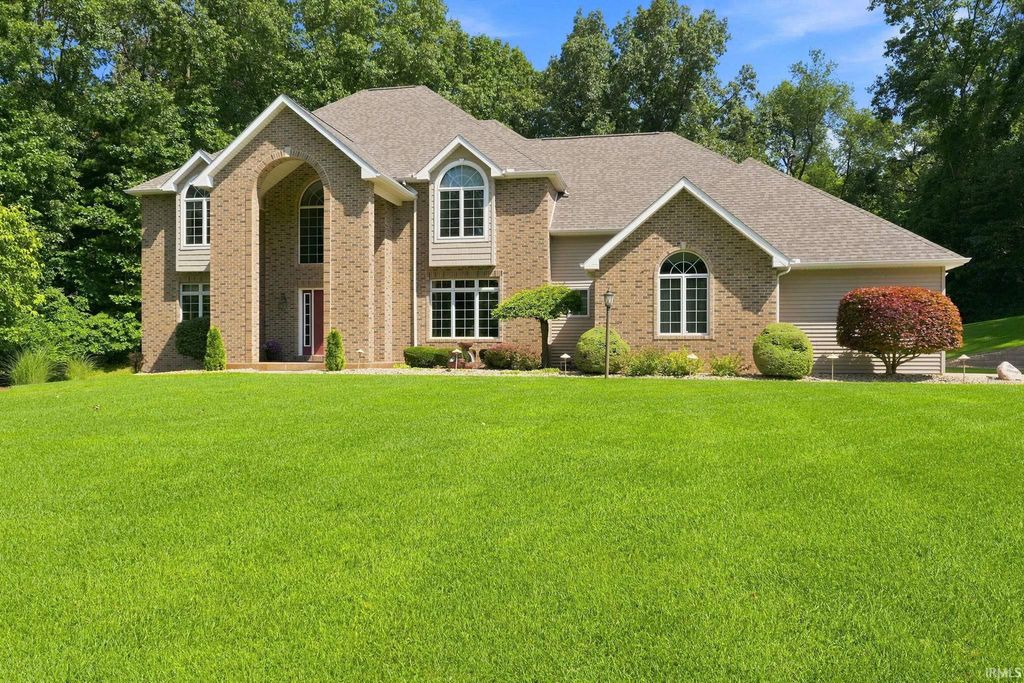 13283 Cedar Creek Drive, Middlebury, IN 46540