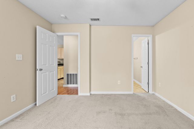 188 Midland Parkway Apt 212, Summerville, SC 29485