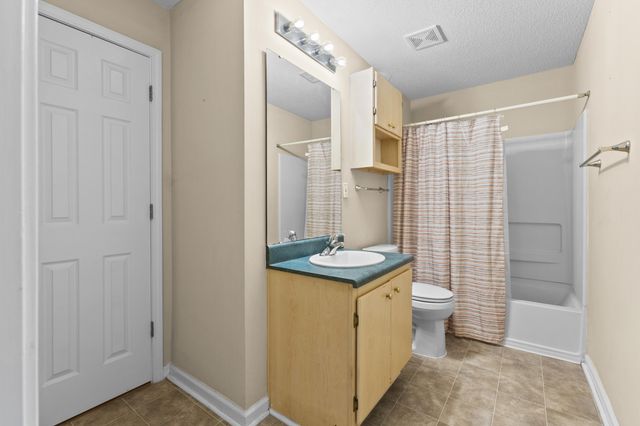 188 Midland Parkway Apt 212, Summerville, SC 29485