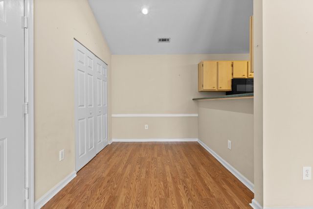 188 Midland Parkway Apt 212, Summerville, SC 29485