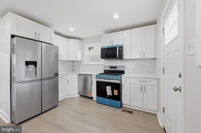 50 COLONIAL DR, Havertown, PA 19083