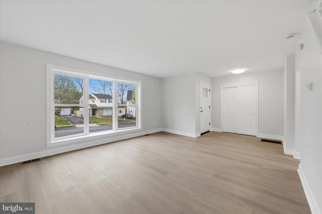 50 COLONIAL DR, Havertown, PA 19083