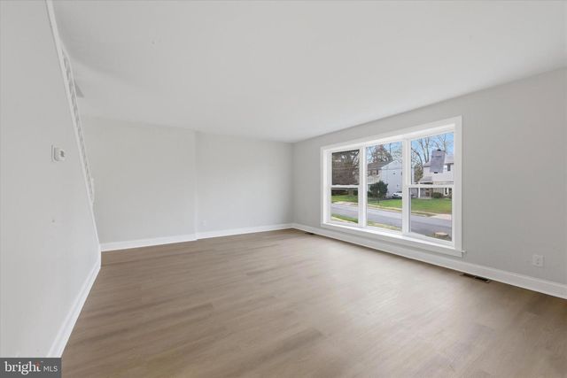 50 COLONIAL DR, Havertown, PA 19083