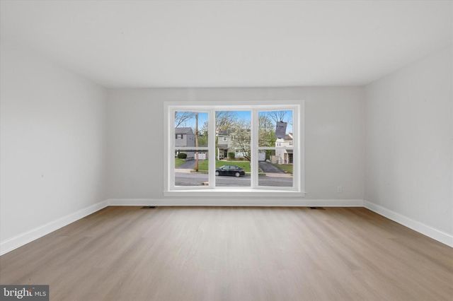 50 COLONIAL DR, Havertown, PA 19083