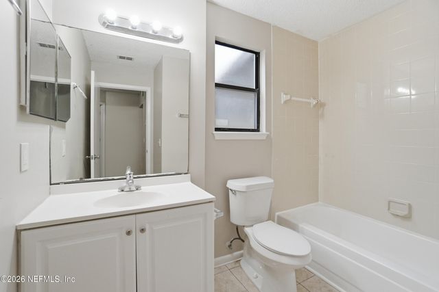 8761 PINEVALLEY Lane, Jacksonville, FL 32244