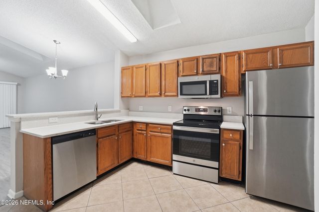 8761 PINEVALLEY Lane, Jacksonville, FL 32244