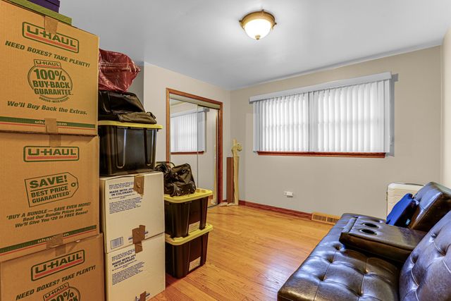 17106 Ingleside Avenue, South Holland, IL 60473