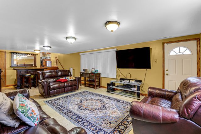 17106 Ingleside Avenue, South Holland, IL 60473