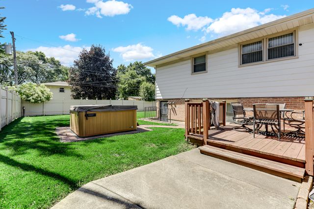 17106 Ingleside Avenue, South Holland, IL 60473