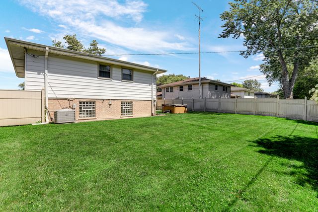 17106 Ingleside Avenue, South Holland, IL 60473
