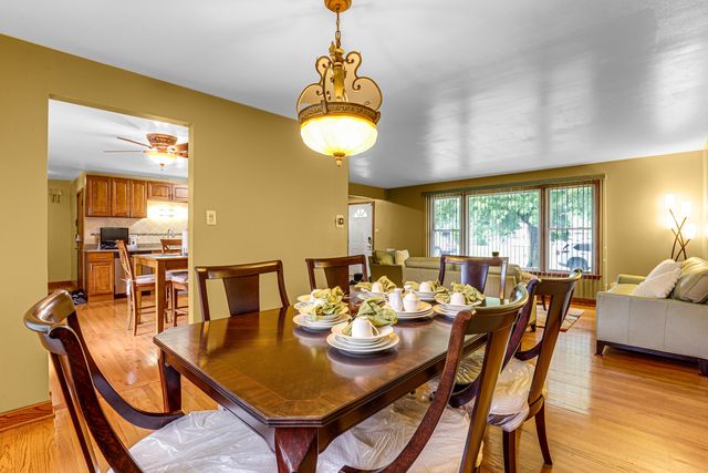 17106 Ingleside Avenue, South Holland, IL 60473