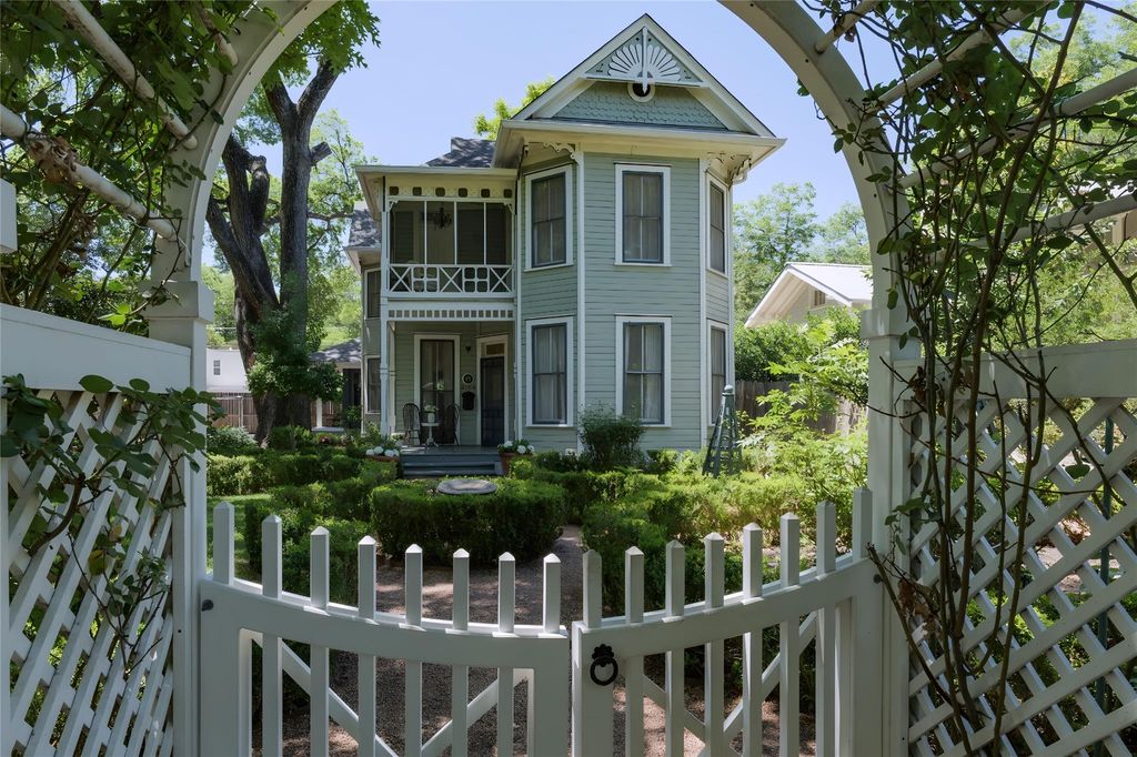 4104 Avenue F, Austin, TX 78751