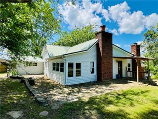 423 County Road 802, Green Forest, AR 72638