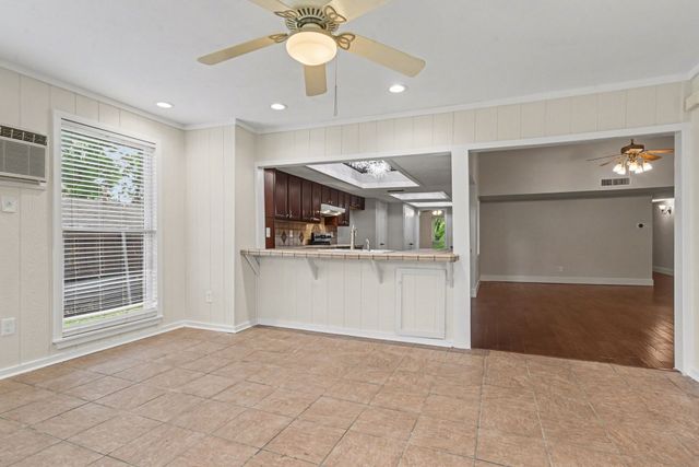 5926 Rosehill Road, Garland, TX 75043