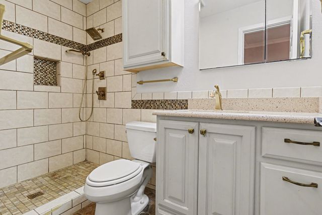 5926 Rosehill Road, Garland, TX 75043