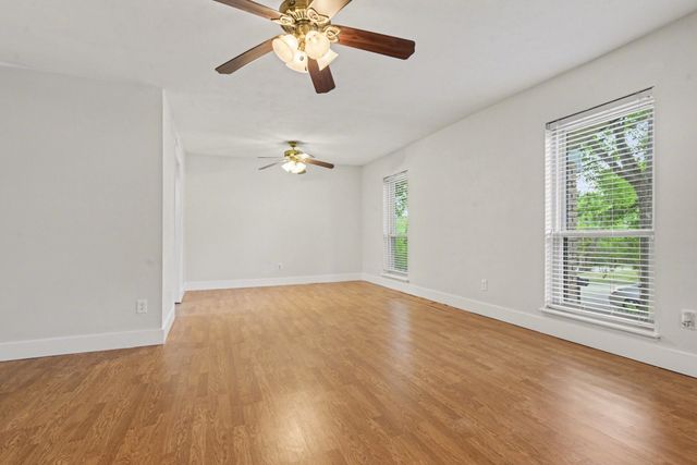 5926 Rosehill Road, Garland, TX 75043