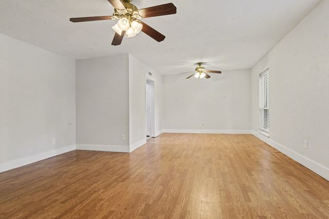 5926 Rosehill Road, Garland, TX 75043