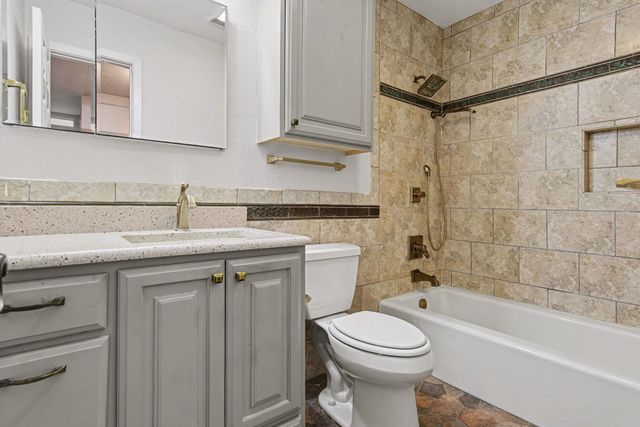 5926 Rosehill Road, Garland, TX 75043