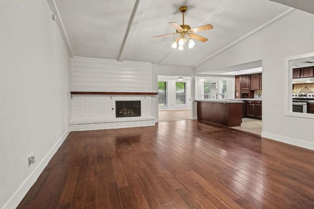 5926 Rosehill Road, Garland, TX 75043