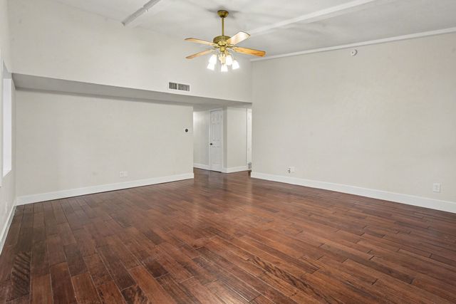 5926 Rosehill Road, Garland, TX 75043